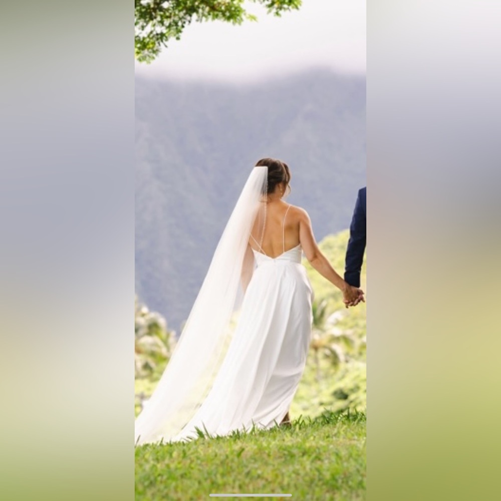 Wedding gown